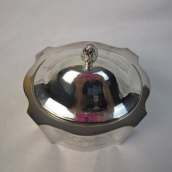 HBC Hudson's Bay 1995 Silver Plated 325 Years Engraved Commemorative Trinket Box - Picture 3 of 14